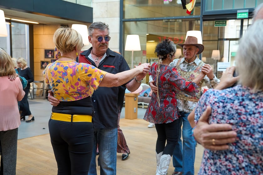 Dzień Babci i Dziadka w rytmie disco, Wrocławski Teatr Capitol