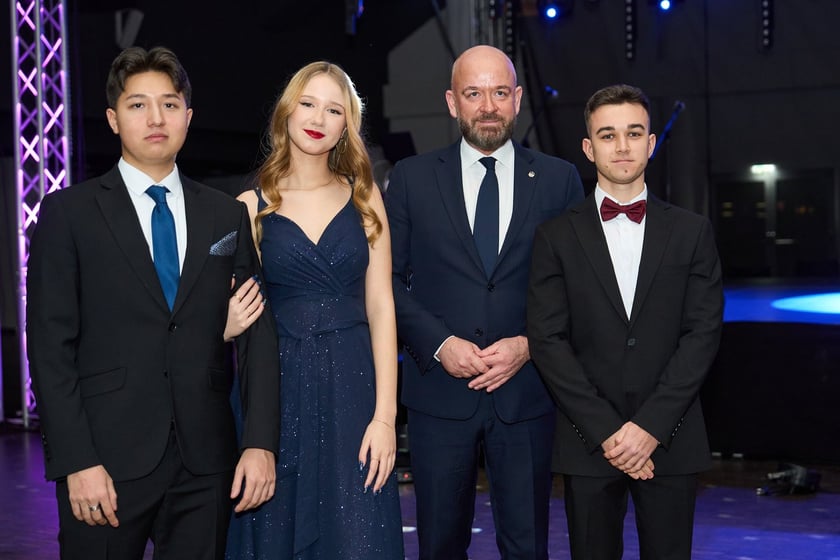 Studniówka Elektronicznych Zakładów Naukowych we Wrocławiu - 31.01.2025 r.