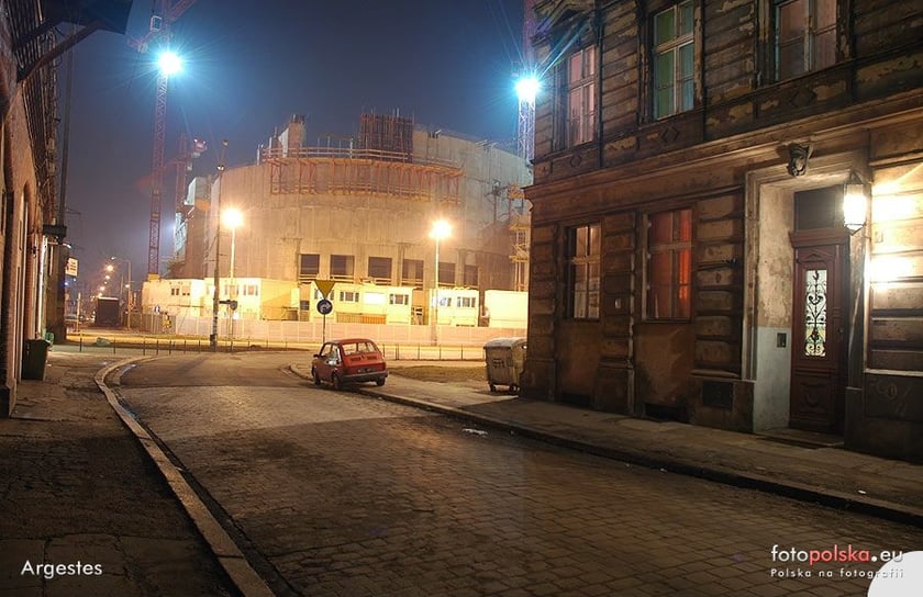 Początek Arkad Wrocławskich - budowa na przestrzeni lat 2005-2007