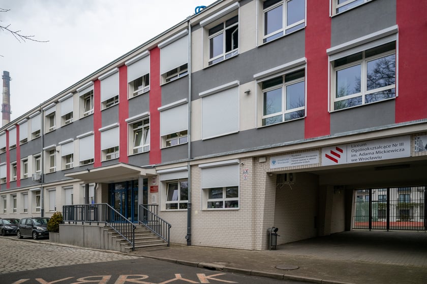 Przebudowa LO nr III we Wrocławiu - konferencja prasowa 26.02.2025 r.