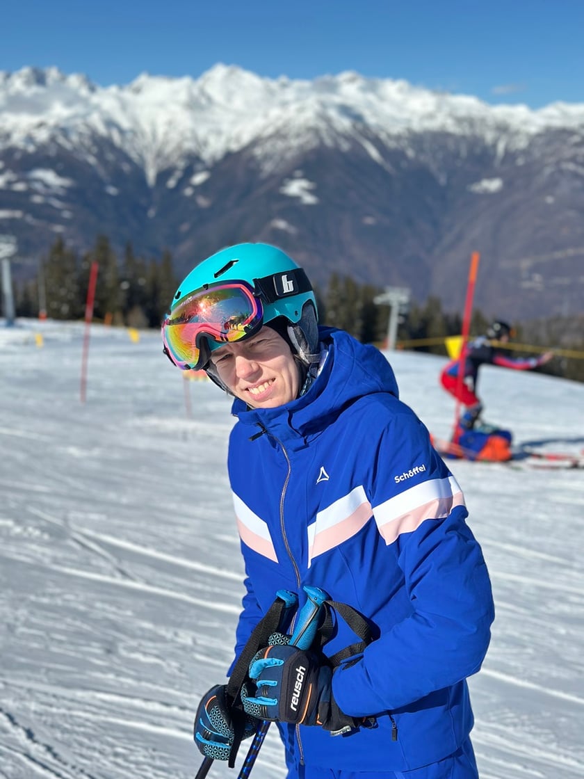 Hanna Ciechanoiwcz podczas zawodów narciarskich