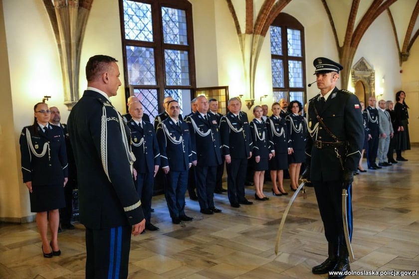 Ślubowanie policjantów w Ratuszu we Wrocławiu