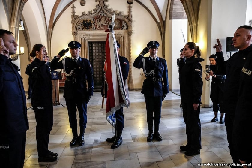 Ślubowanie policjantów w Ratuszu we Wrocławiu