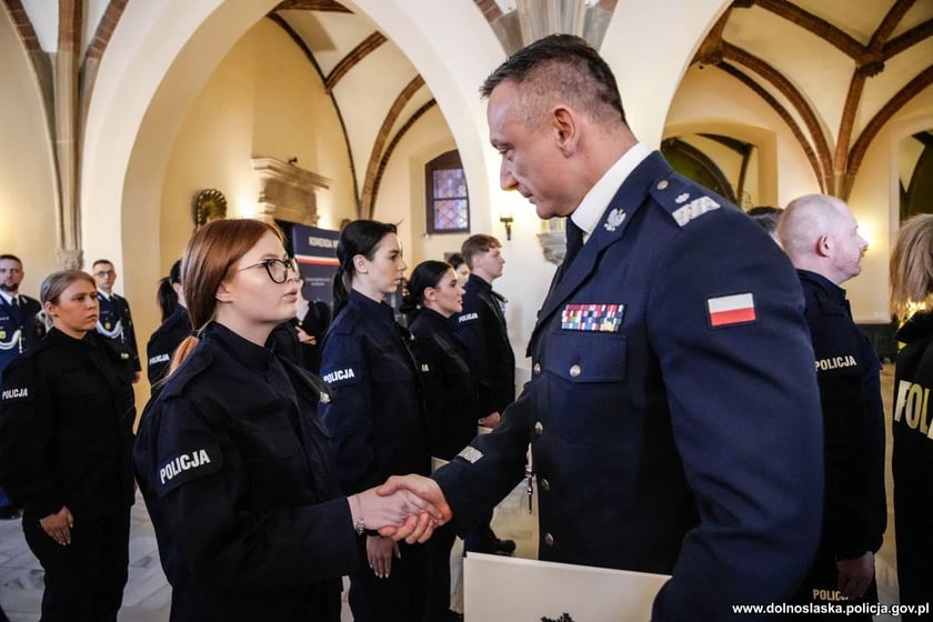 Ślubowanie policjantów w Ratuszu we Wrocławiu