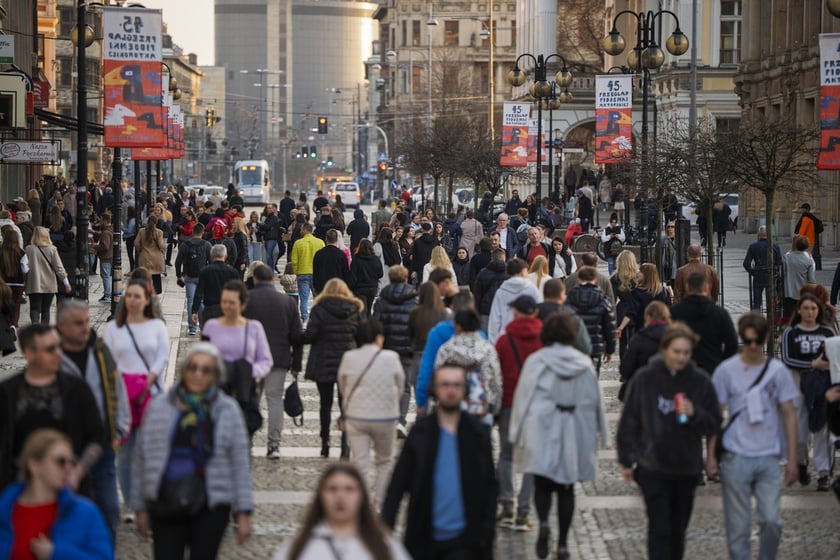 Spacerowicze we Wrocławiu