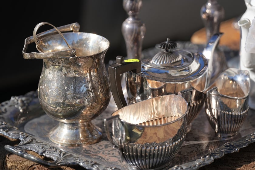 Giełda Staroci pod Halą Stulecia &ndash; te cudeńka można było kupić 16 marca