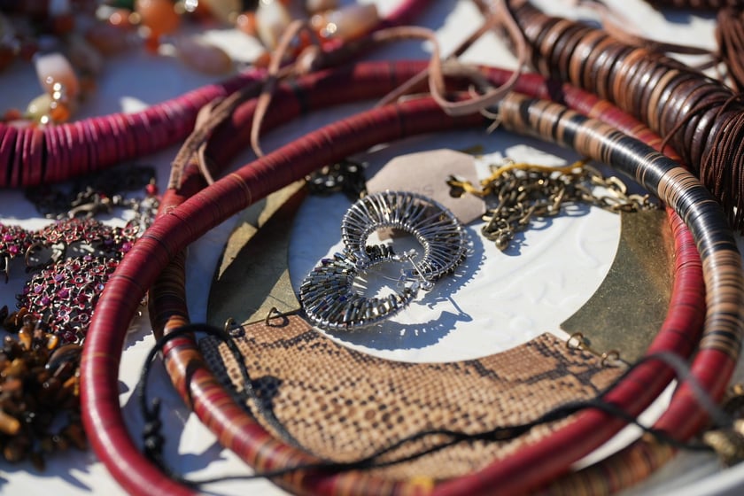 Giełda Staroci pod Halą Stulecia &ndash; te cudeńka można było kupić 16 marca