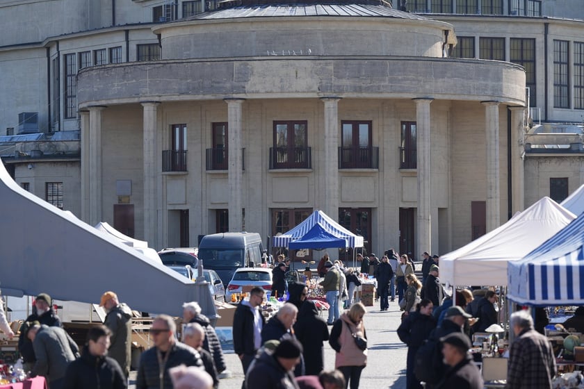 Giełda Staroci pod Halą Stulecia &ndash; te cudeńka można było kupić 16 marca