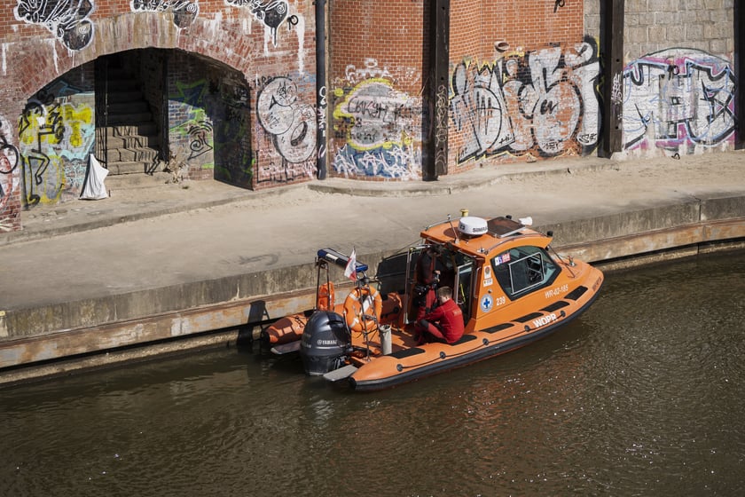 Posprzątali Odrę, teraz powstaną z tego dzieła sztuki. Ziściła się wrocłąwska część projektu SEKTOR 333