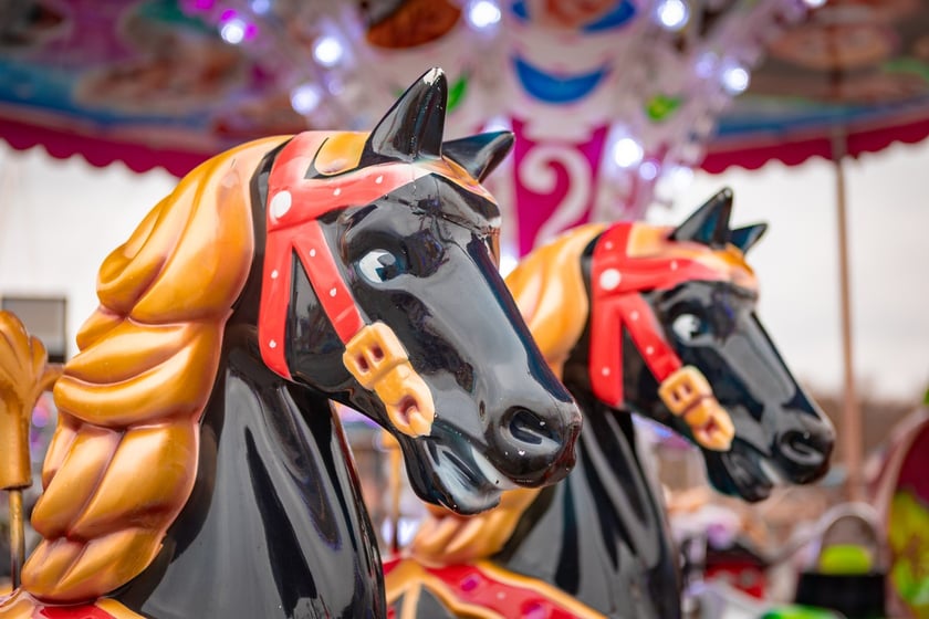 Wesołe miasteczko przy stadionie Tarczyński Arena - 23.03.2025 r.