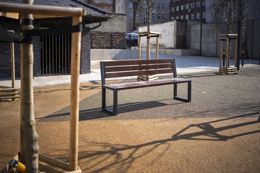 Podw&oacute;rko Wszystkich Mieszkańc&oacute;w po remoncie