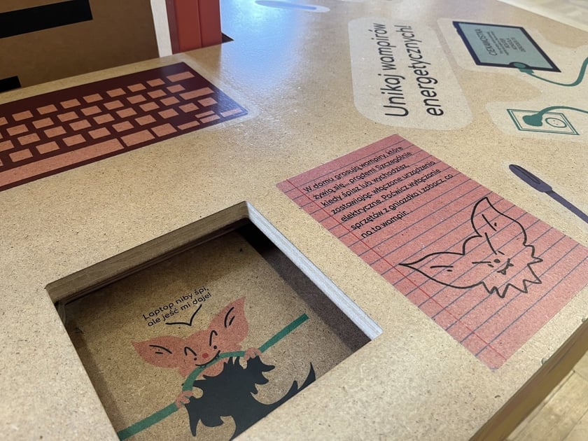 Na zdjęciach wystawa EkoEksperymentarium na Dworcu Wrocław Gł&oacute;wny