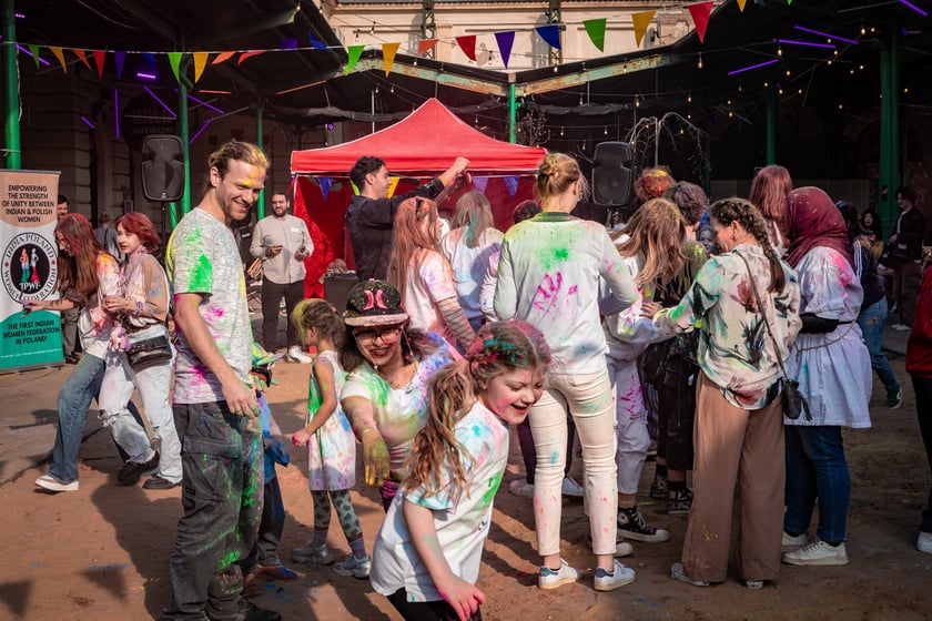 Świetna zabawa w sobotę 29 marca na Świebodzkim - Wroclaw Holi Celebration 2025, czyli Festiwalu Kolorów