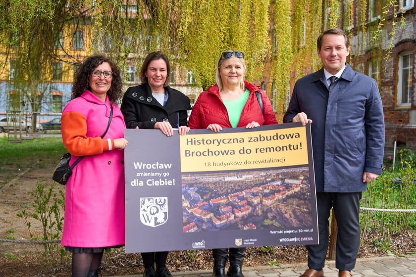 Dawne osiedle kolejowe na Brochowie odzyska blask dzięki remontom w ramach programu #PoWROtyKamienic