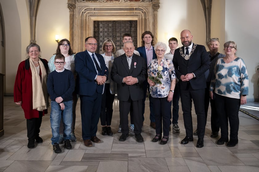 Odznaczenia dla małżeństw z długoletnim stażem, 1 kwietnia 2025