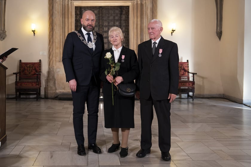 Odznaczenia dla małżeństw z długoletnim stażem, 1 kwietnia 2025