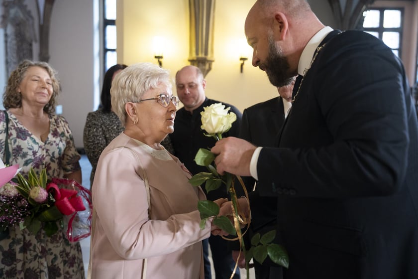 Odznaczenia dla małżeństw z długoletnim stażem, 1 kwietnia 2025