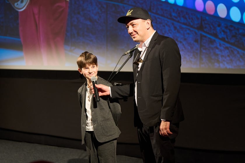 Reżyser Michał Zieliński i odtw&oacute;rca roli w spocie Leon Piasecki podczas premiery spotu reklamowego CH Zajezdnia w Kinie Nowe Horyzonty