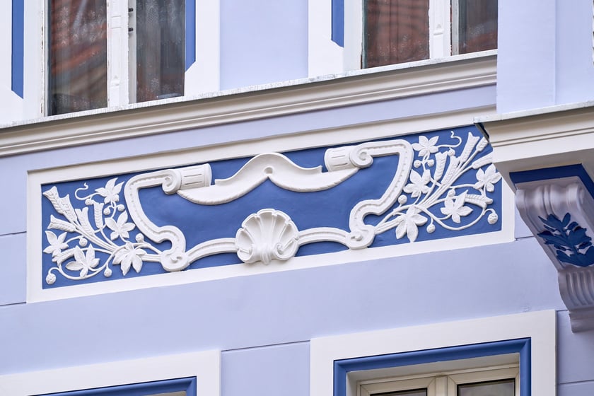 Fasada kamienicy Piastowska 25 po remoncie