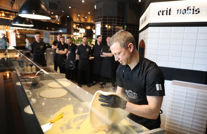 Tutti Santi na Sienkiewicza (10 kwietnia, dzień przed otwarciem)