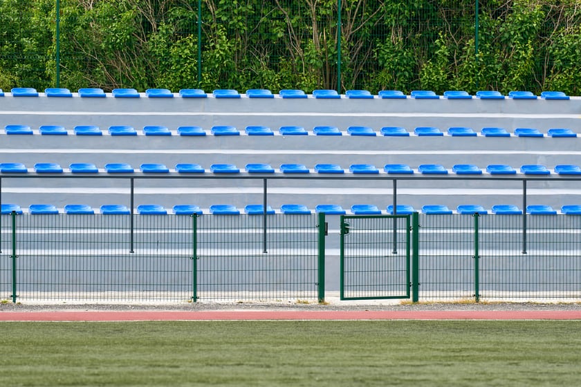 Wyremontowana trybuna na stadionie MCS "Sztabowa". Wrocław, 12.05.2025