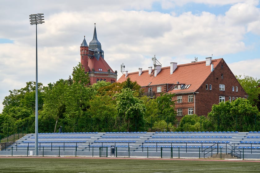 Wyremontowana trybuna na stadionie MCS "Sztabowa". Wrocław, 12.05.2025