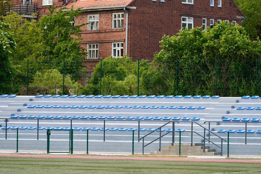 Wyremontowana trybuna na stadionie MCS "Sztabowa". Wrocław, 12.05.2025
