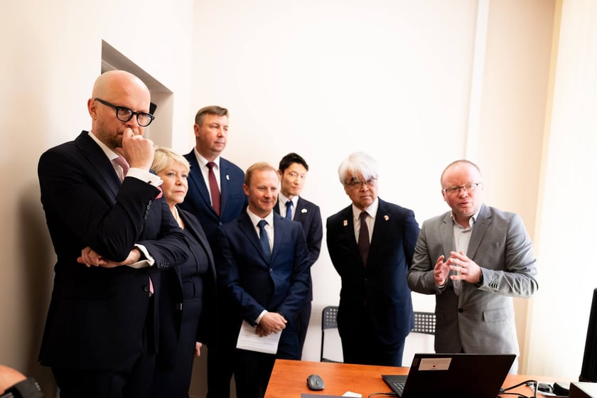 Spotkanie związane z przekazaniem 3 wrocławskim Poradniom Psychologiczno-Pedagogicznym  nowoczesnego sprzętu terapeutycznego do diagnozowania oraz wspierania dzieci i młodzieży z różnymi potrzebami.