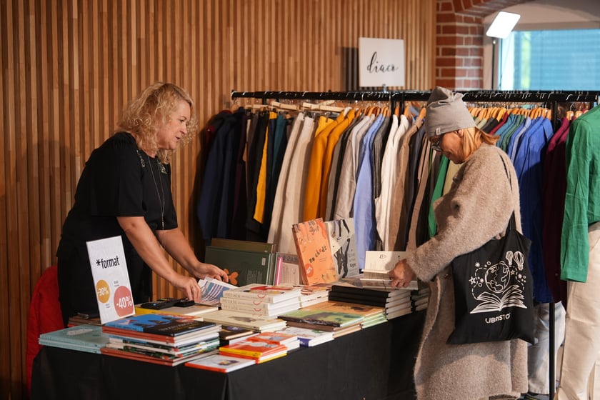 Targi Dobry Design z tematem przewodnim "lato". Concordia Design, wyspa Słodowa