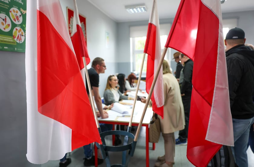 Wrocław głosuje. Zdjęcia z lokali wyborczych na Ołbinie i Karłowicach-Różance (komisje nr 58 , 59, 258)