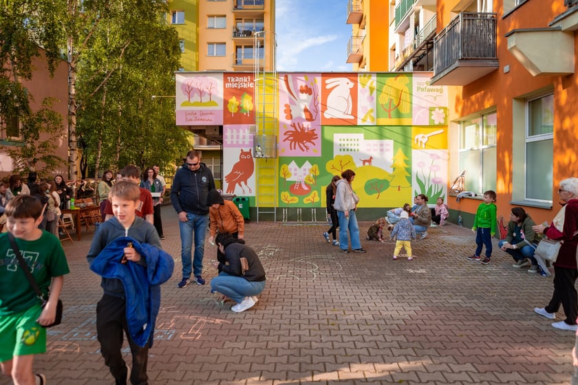 Święto Nowego Dworu - odsłonięcie muralu przy ul. Nowodworskiej (23 maja)