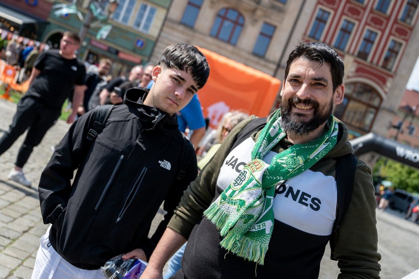 Otwarcie ogólnodostępnej strefy kibica Fan Festival w rynku