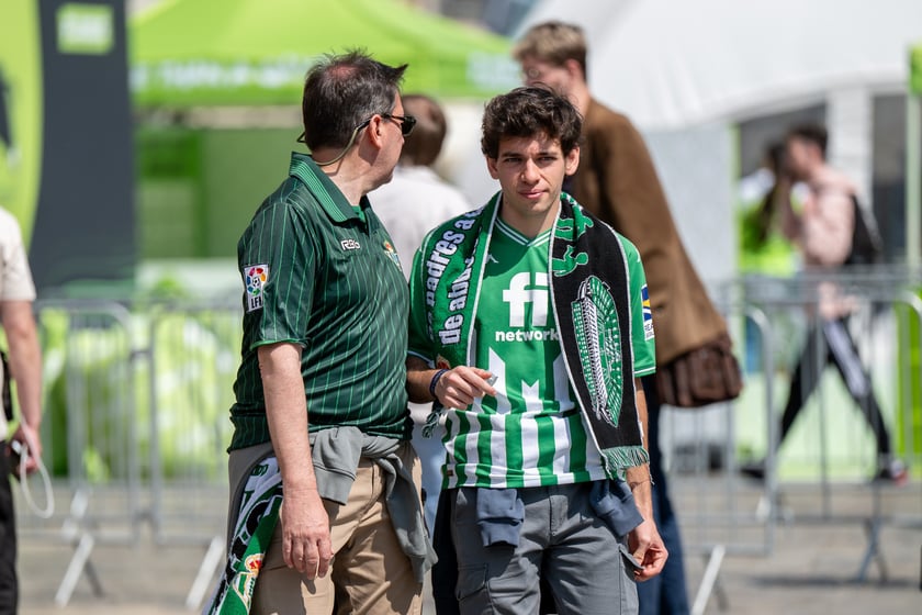 Otwarcie ogólnodostępnej strefy kibica Fan Festival w rynku