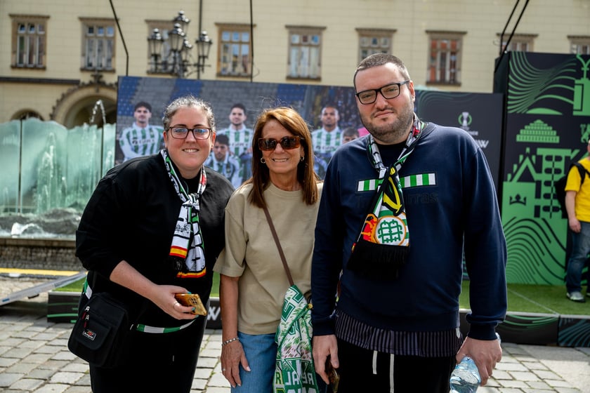 Otwarcie ogólnodostępnej strefy kibica Fan Festival w rynku