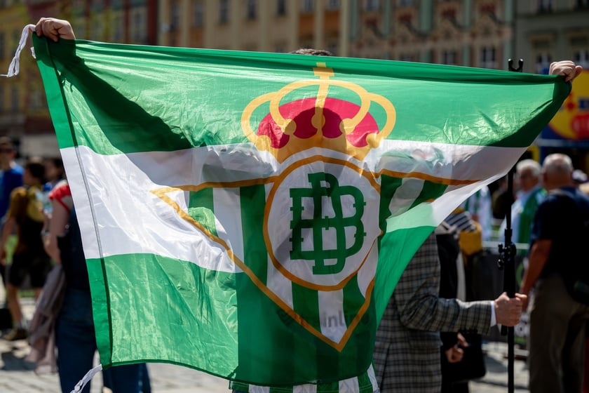 Otwarcie ogólnodostępnej strefy kibica Fan Festival w rynku