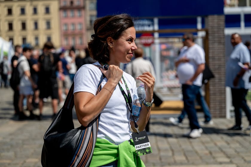 Otwarcie ogólnodostępnej strefy kibica Fan Festival w rynku