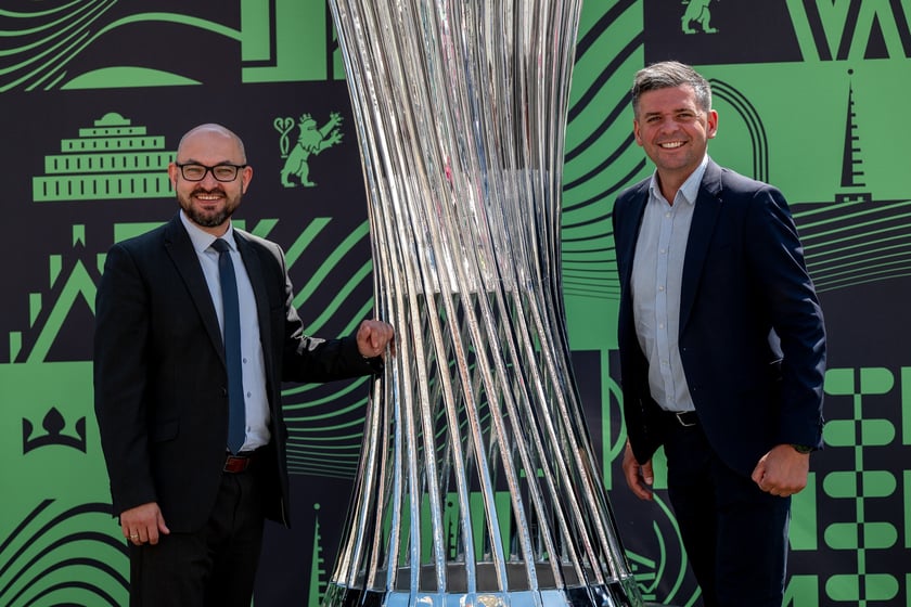 Otwarcie ogólnodostępnej strefy kibica Fan Festival w rynku