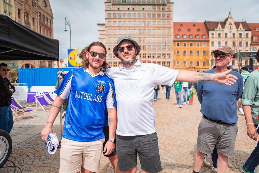 Kibice na wrocławskim Rynku. 28.05.2025
