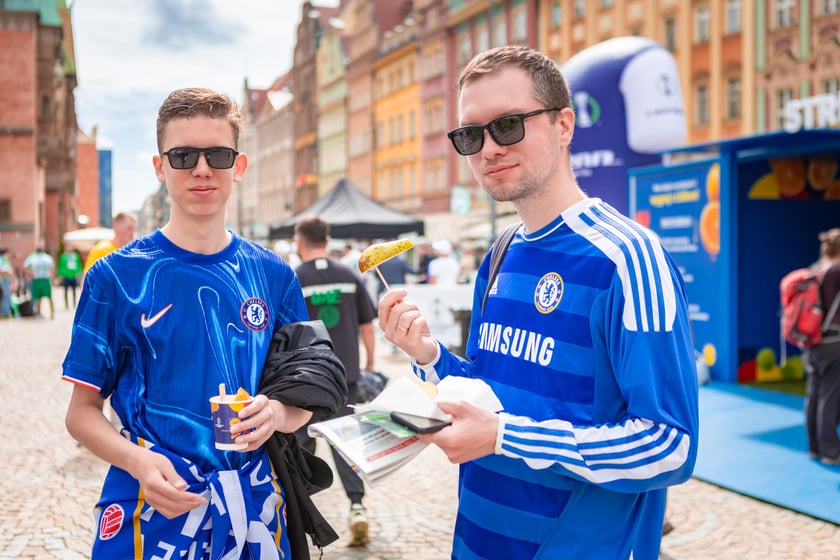 Kibice na wrocławskim Rynku. 28.05.2025