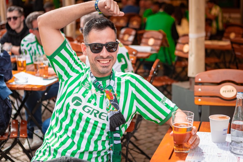 Kibice na wrocławskim Rynku. 28.05.2025