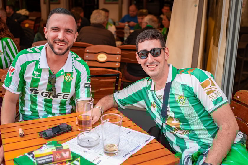 Kibice na wrocławskim Rynku. 28.05.2025