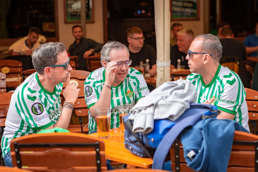 Kibice na wrocławskim Rynku. 28.05.2025