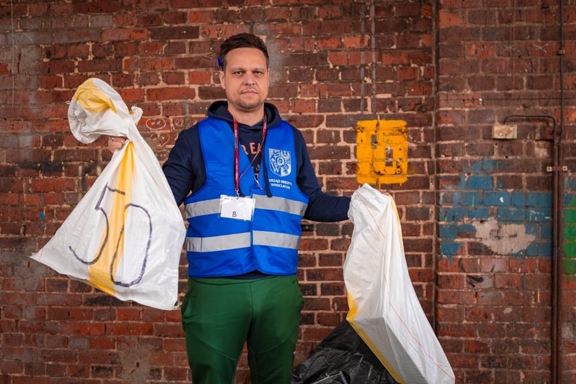 Karty wyborcze wyruszyły do lokali wyborczych na II turę wyborów prezydenckich