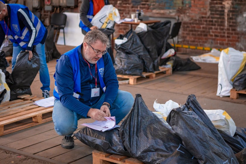 Karty wyborcze wyruszyły do lokali wyborczych na II turę wyborów prezydenckich