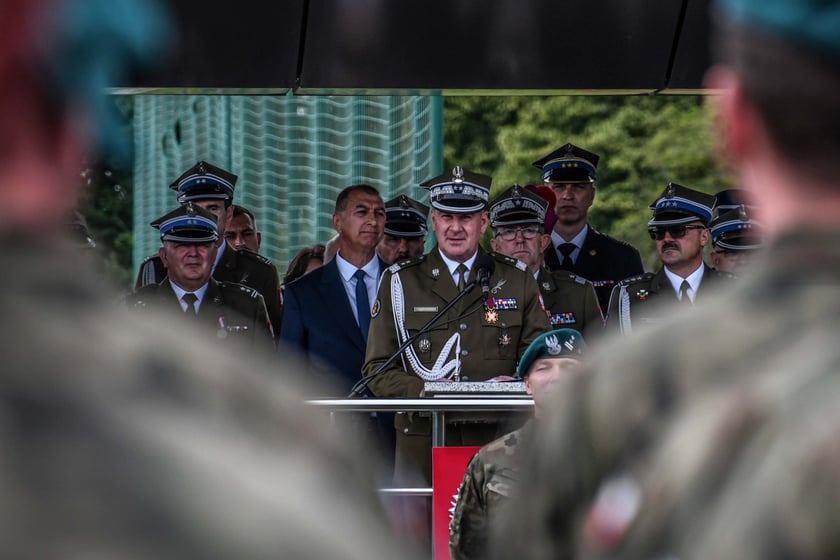 Obchody święta 10. Wrocławskiej Brygady Łączności