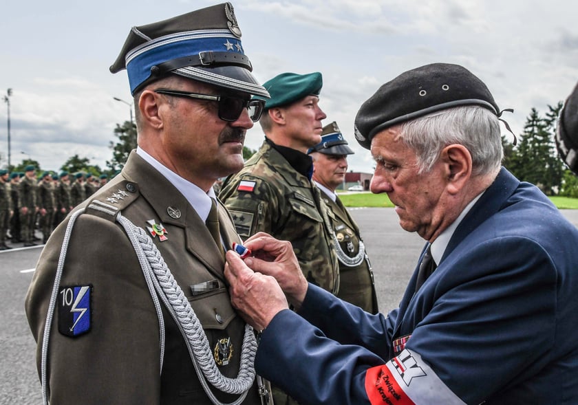 Obchody święta 10. Wrocławskiej Brygady Łączności