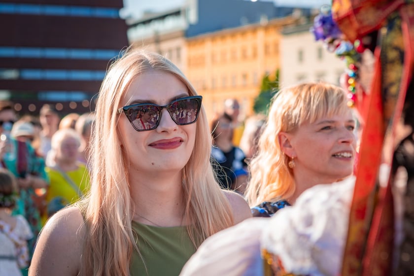 Pierwsza Wrocławska (świętojańska) Potańc&oacute;wka na placu Wolności