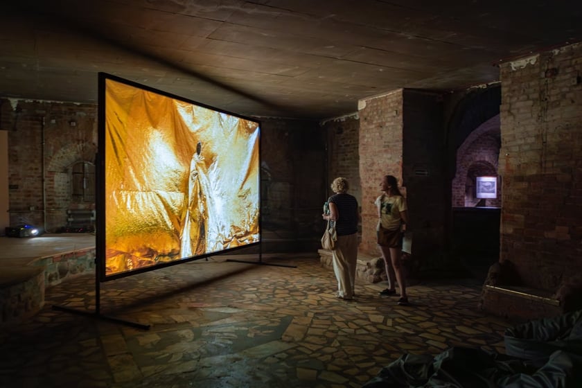 Przegląd Sztuki Survival w kazamatach Zamku na Leśnicy