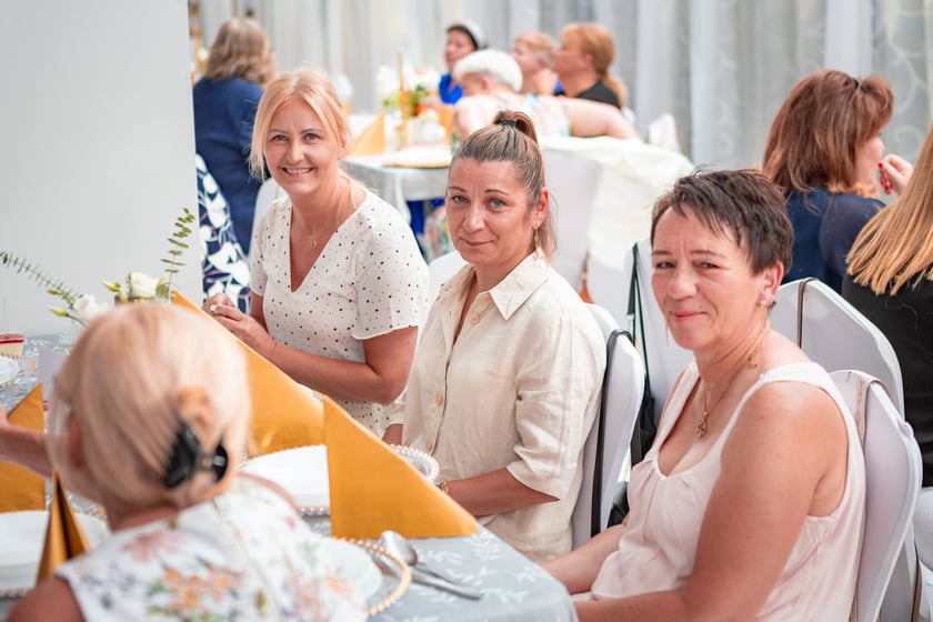 Centrum Handlowe Astra przy Horbaczewskiego świętuje 40-lecie. W niedzielę 22 czerwca 2025 r. uhonorowano pracowników i klientów.