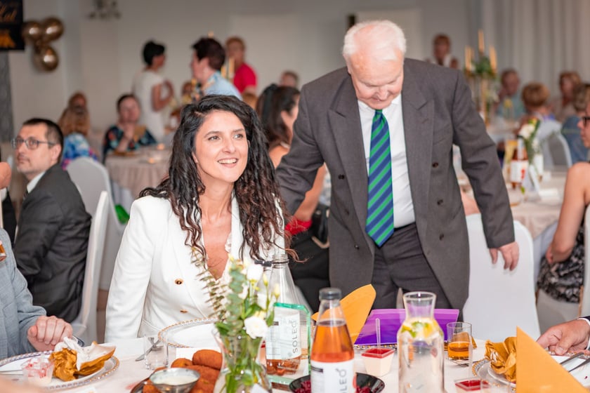 Centrum Handlowe Astra przy Horbaczewskiego świętuje 40-lecie. W niedzielę 22 czerwca 2025 r. uhonorowano pracowników i klientów.